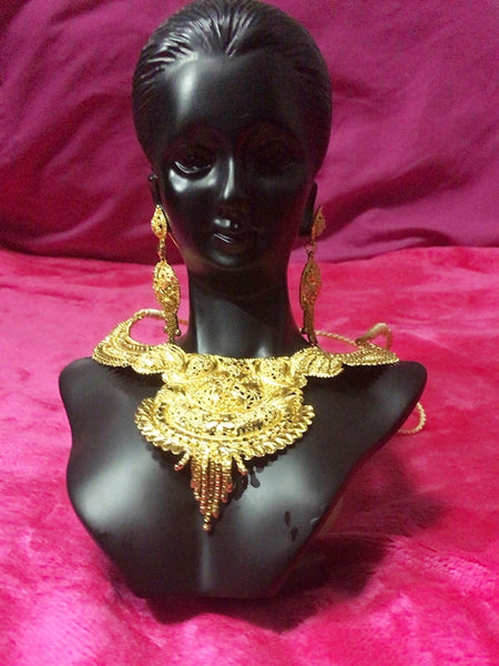 Queen jewelry